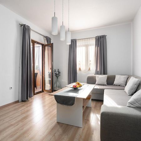 Apartment Morena Пореч Екстер'єр фото